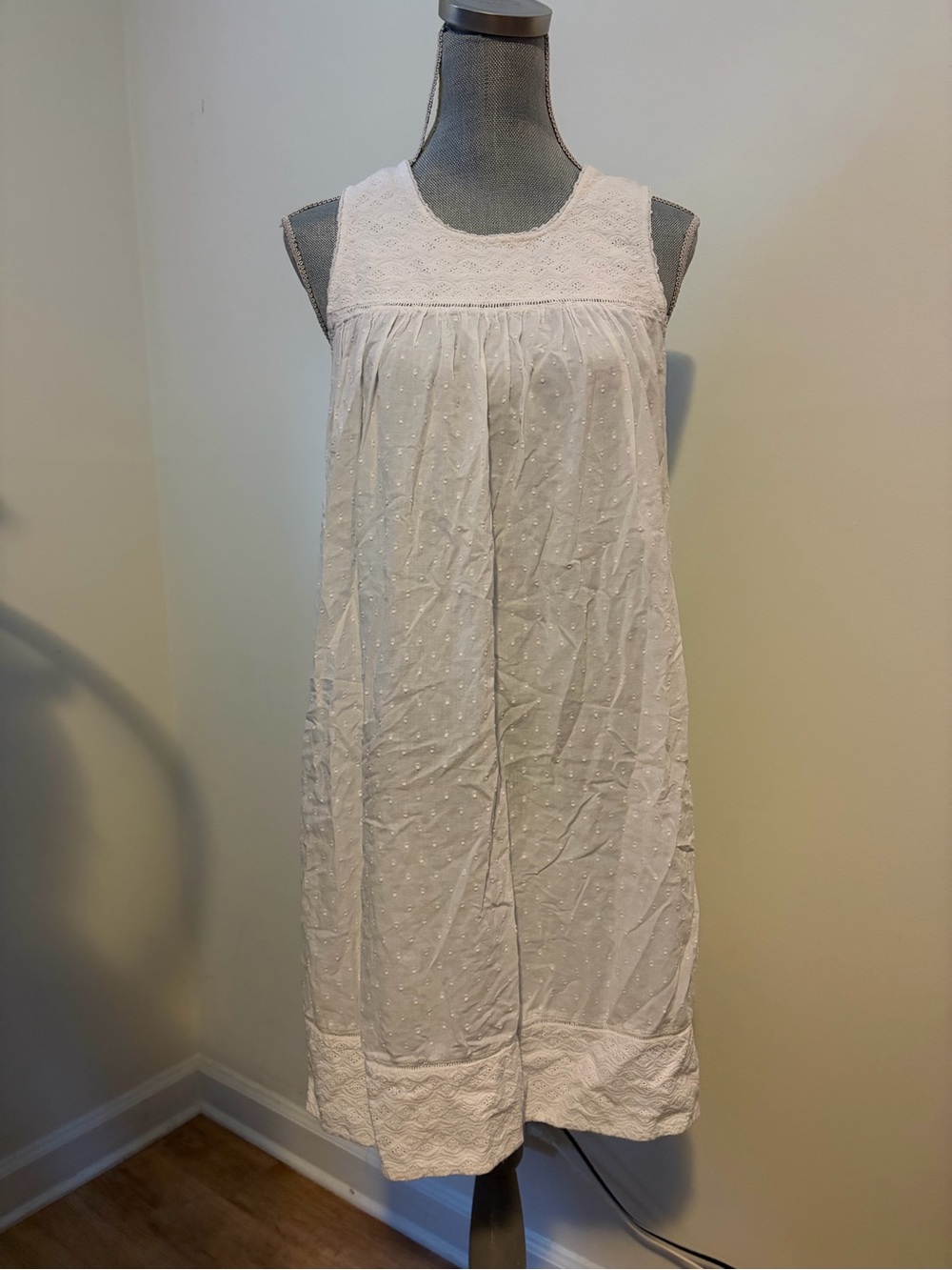 White Sleeveless Swiss Dot Babydoll Cotton Shift Dress by Shabby Chic